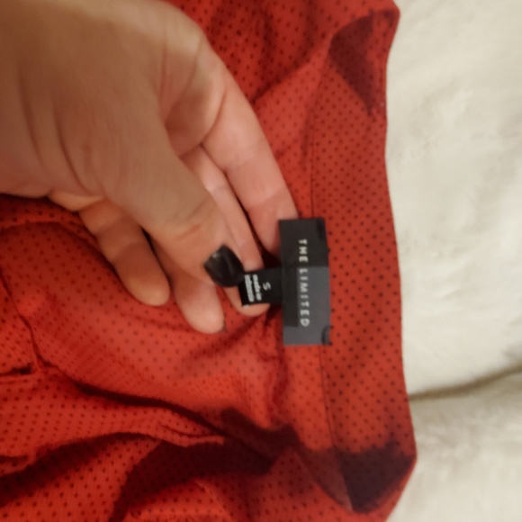 Red blouse w black polka-dots. Vintage Limited - Picture 5 of 10